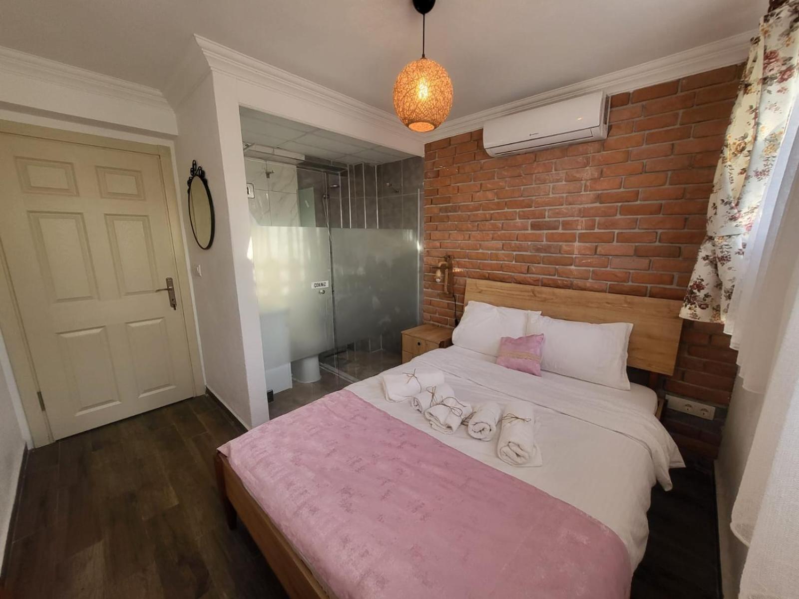 Adayel Bagevi & Butik Otel Бозджаада Номер фото